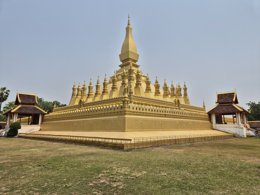 📍 Pha That Luang