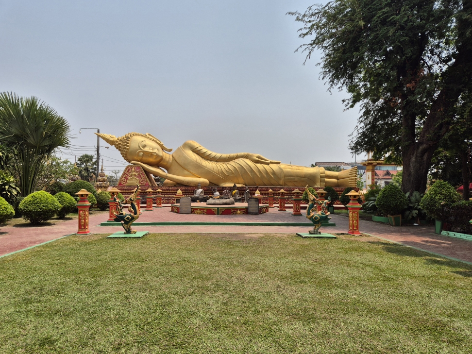 📍 Pha That Luang