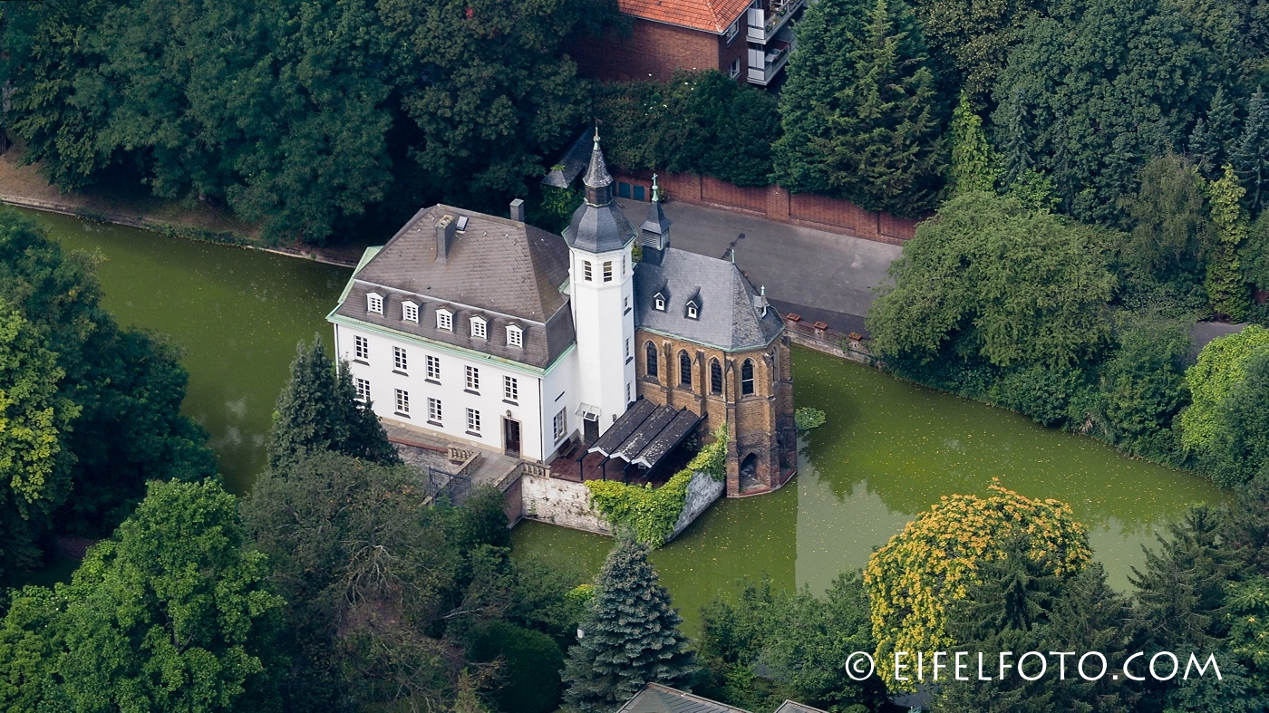 Wasserschloss Weißhaus - ein Juwel in der Kölner City