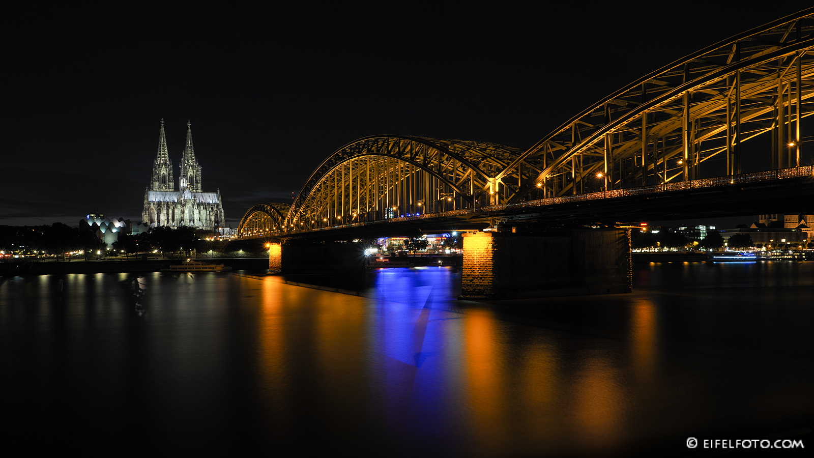 Köln bei Nacht