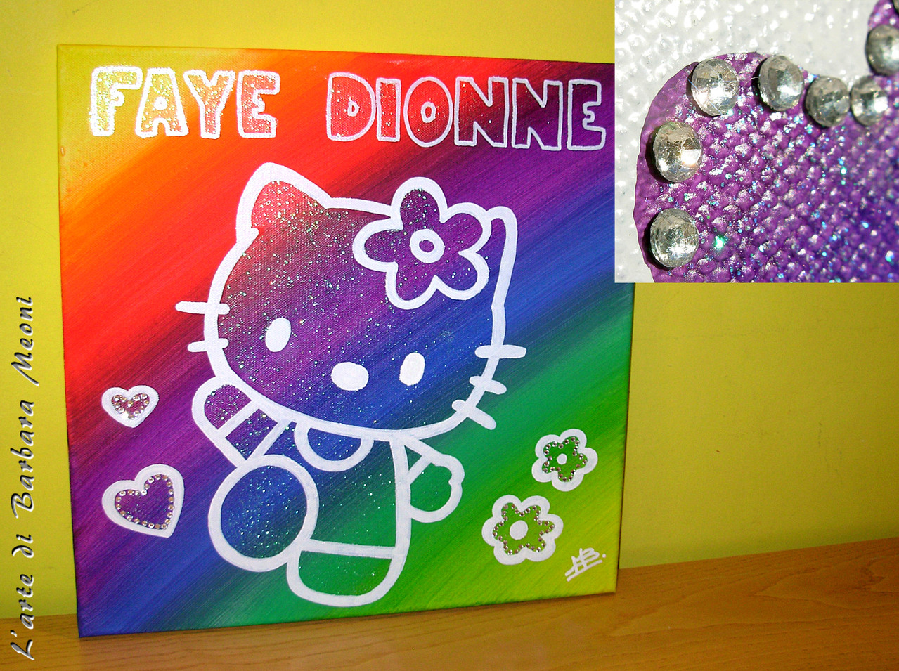  Hello Kitty-Acrilico su tela con effetto glitter iridescente e con rifiniture in strass argento 40x40 cm