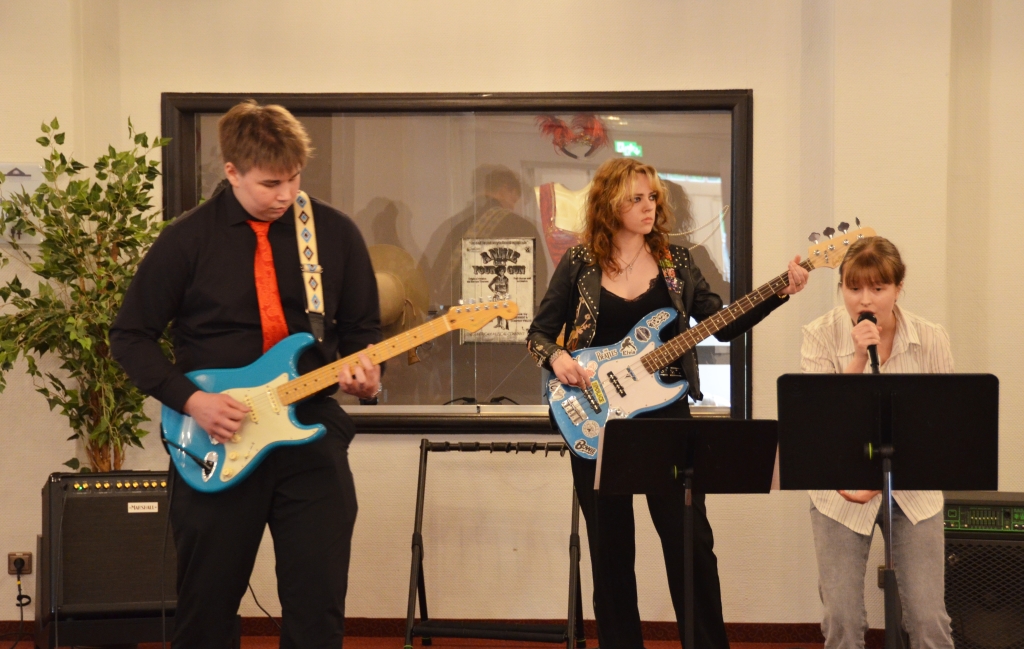 Kreismusikschulband im Foyer