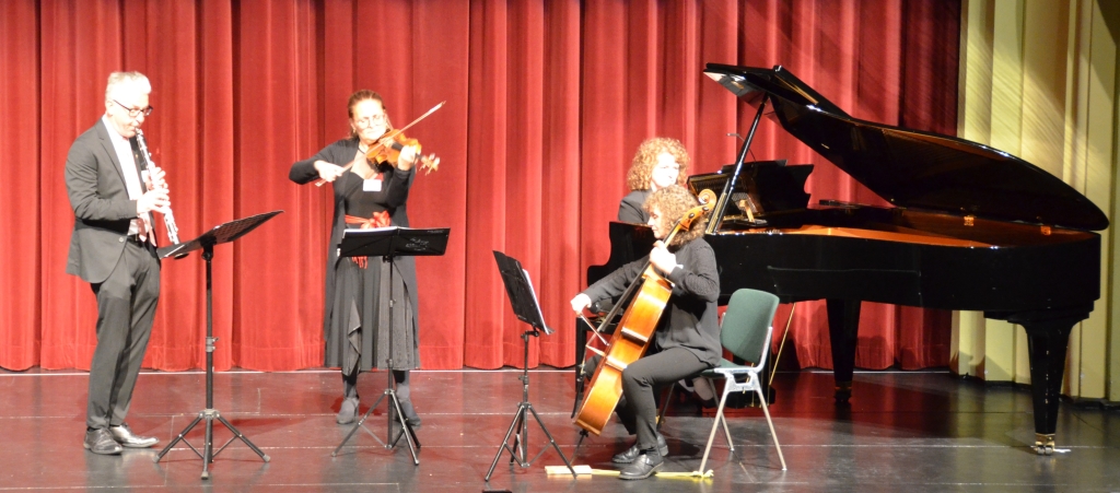 Quartett: Ilona Manukjan (Klavier), Holger Lustermann (Klarinette), Kristina Eckel (Violine), Tatjana Wassmann (Violoncello)
