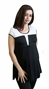 black and white short sleeve pregnancy top