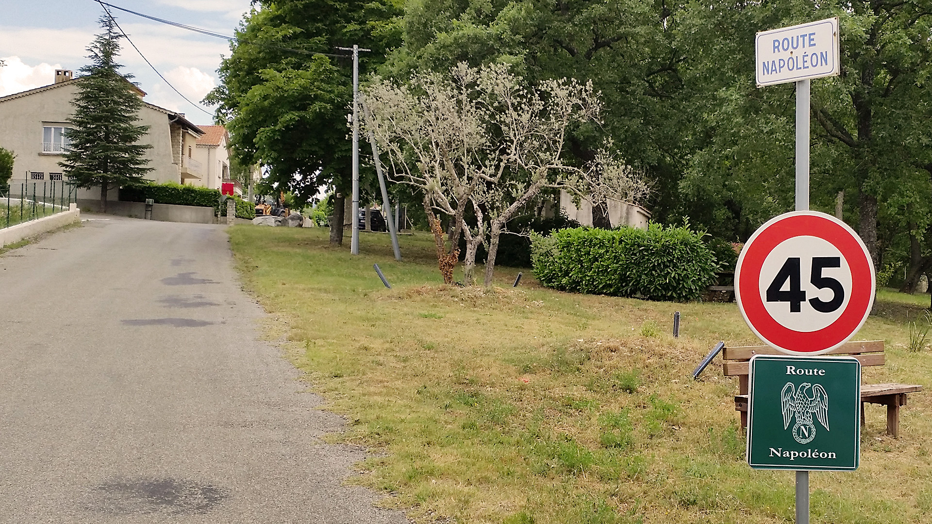 Route Napoleon (Route nationale N85) mit dem Motorrad oder Auto Pässe