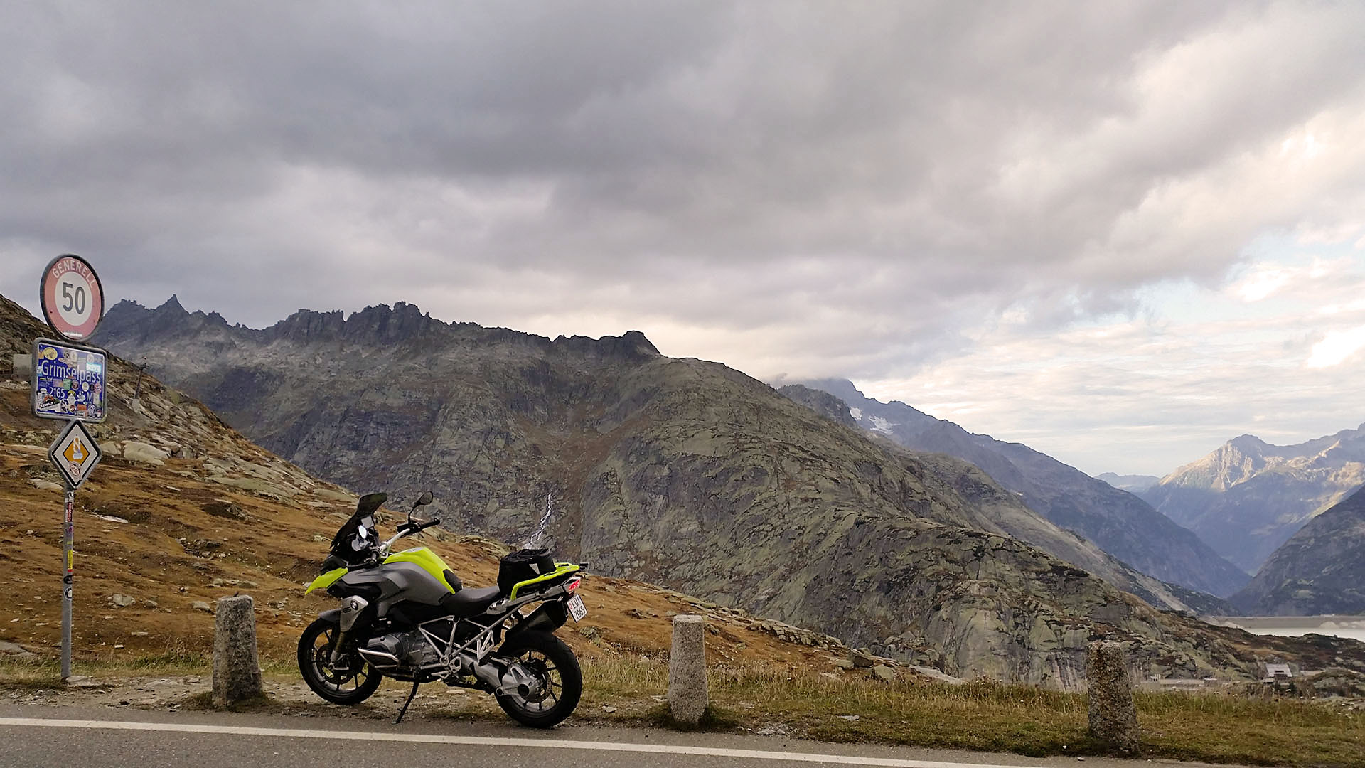 Grimselpassmit dem Motorrad und Auto Pässe.Info