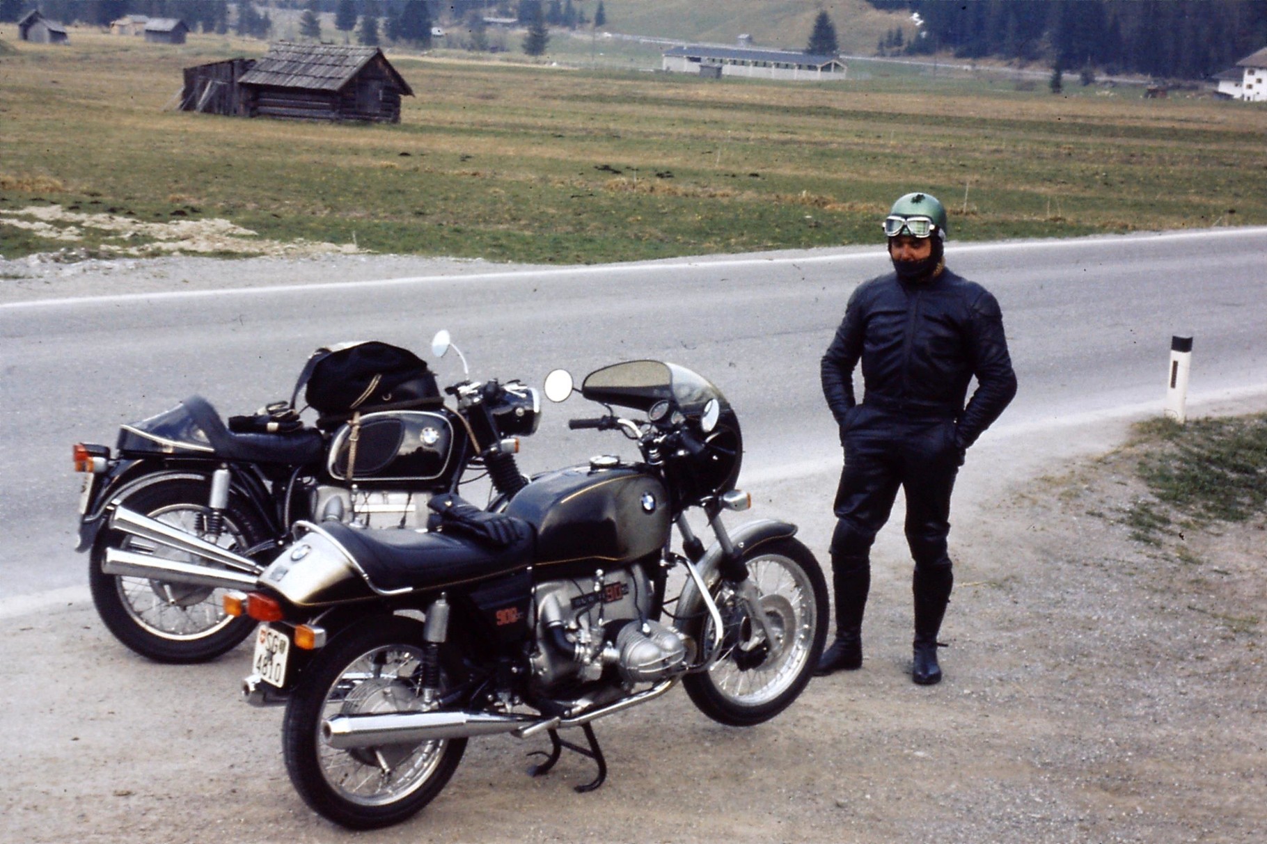 Theo hatte immer die neuesten Motorräder. Er konnte unheimlich gut Motorrad fahren.
