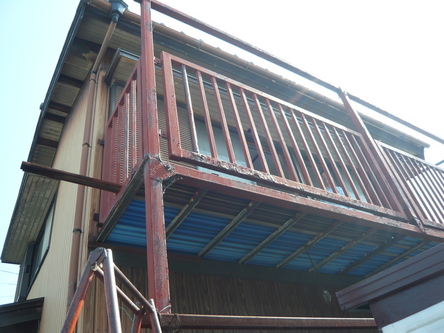 草加市ベランダ解体費用