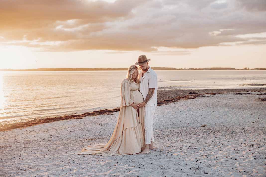 traumhaftes Babybauchshooting in Laboe