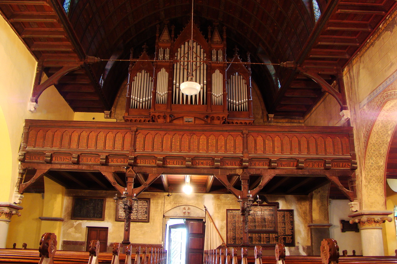 Die Turmseite kirche sankt gertrud neugattersleben