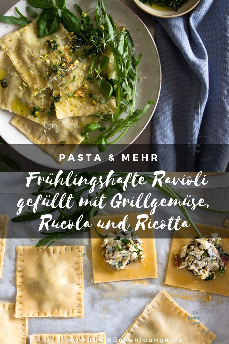 Frühlingshafte Ravioli gefüllt mit Grillgemüse, Rucola und Ricotta