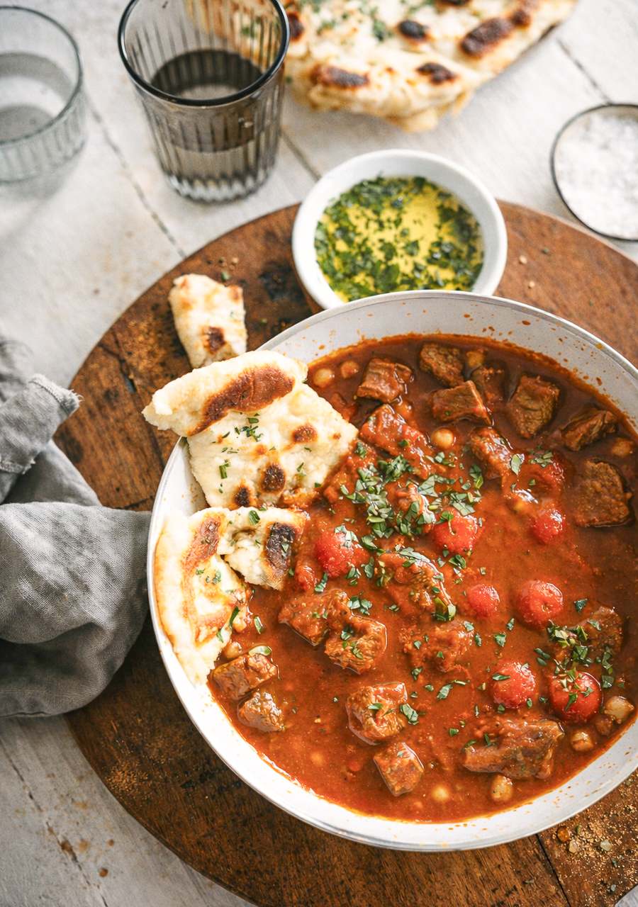 Orientalisches Rindergulasch mit Kichererbsen - einfach & aromatisch