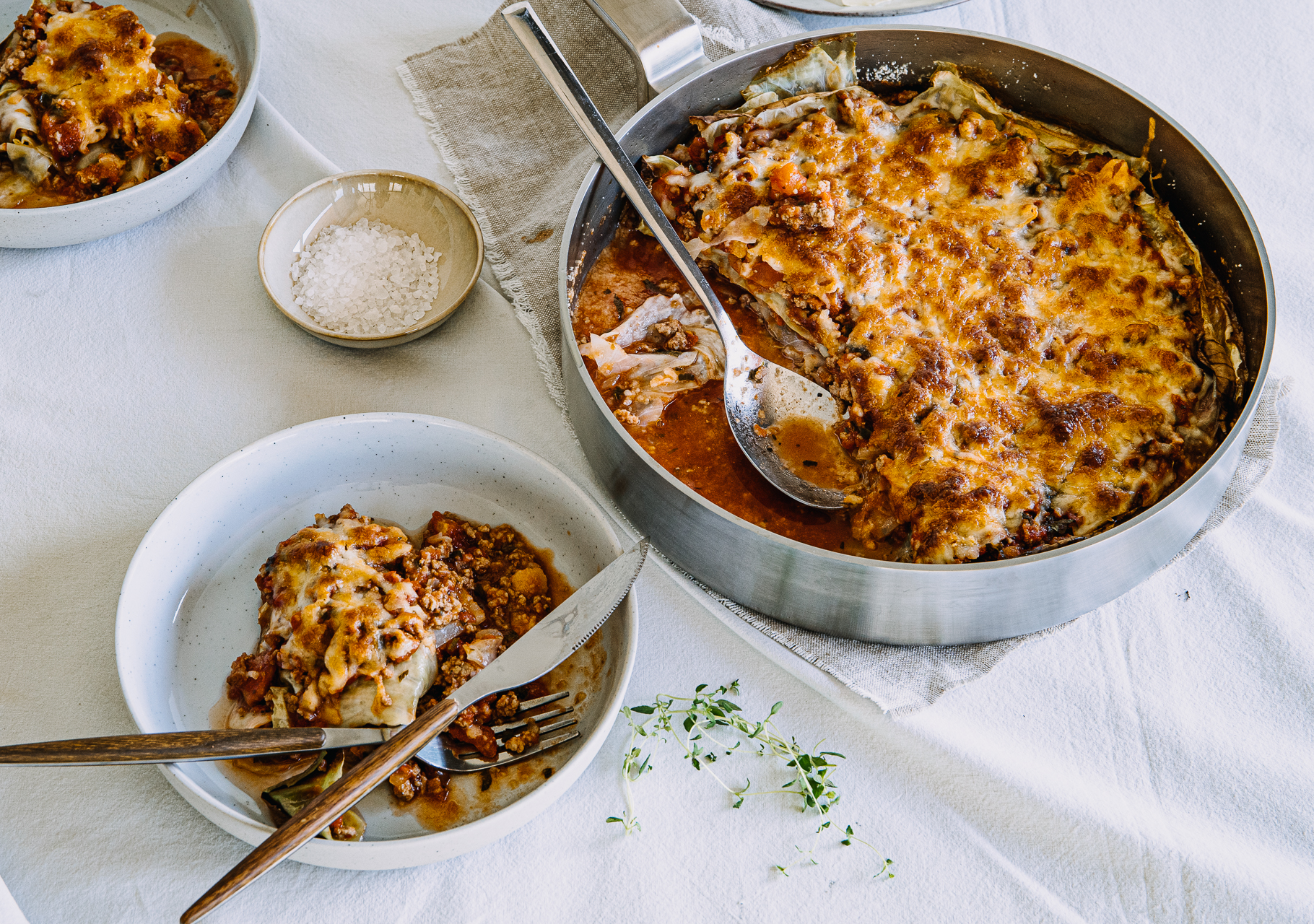 Spitzkohl-Lasagne mit Hackfleisch, Tomaten & Mozzarella - Low Carb