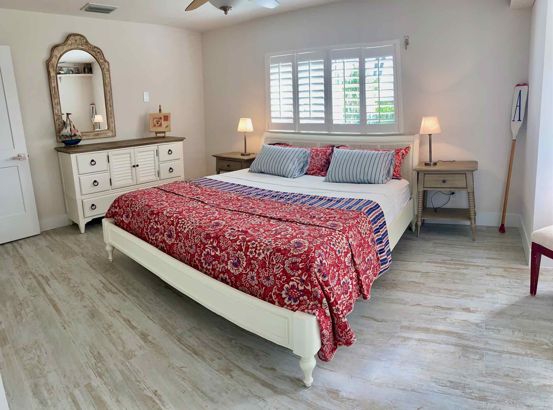 2. Bedroom King