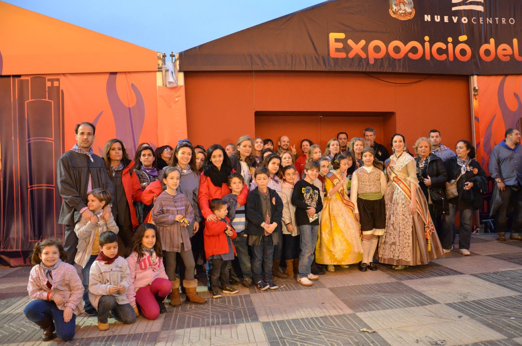 02-03-2014. Visita a la exposición del ninot (¡vaya cola!)