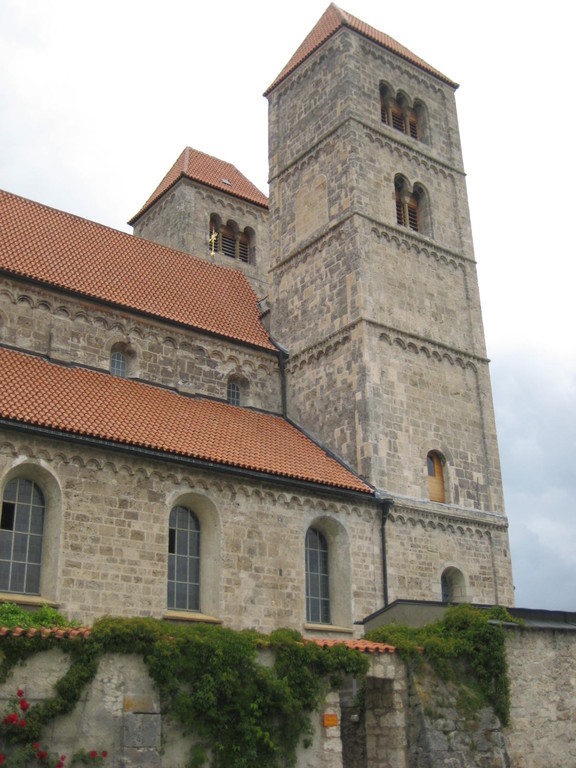 Romanische Kirche in Altenstadt