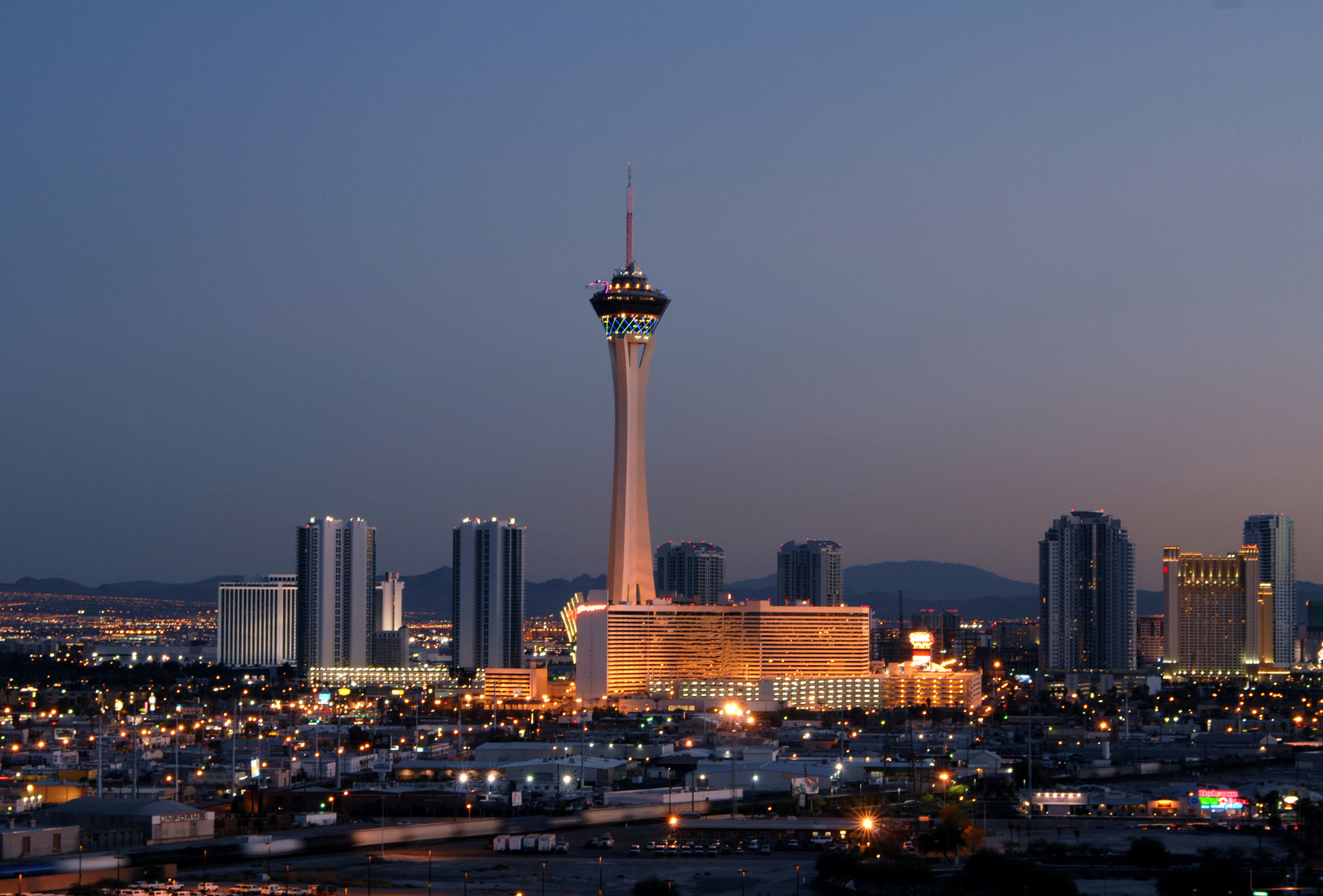 Vegas - vue sur l'hôtel Stratosphère
