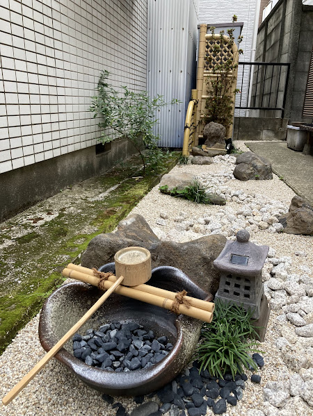 庭をととのえ、暮らし楽しむ