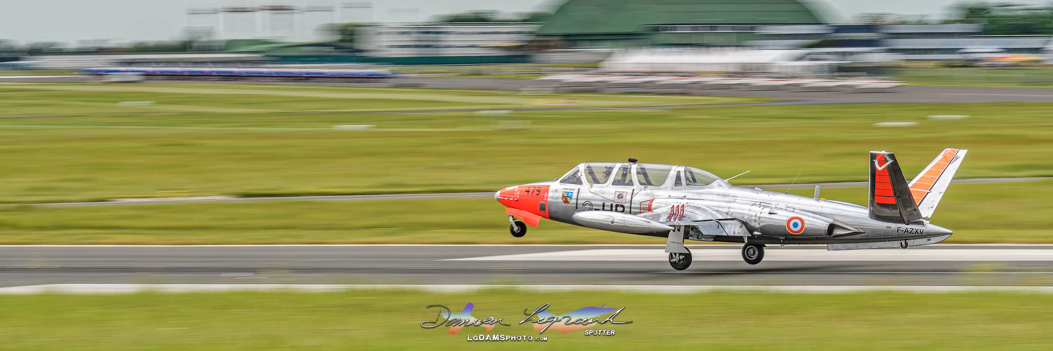 Fouga CM 170 Magister au posé