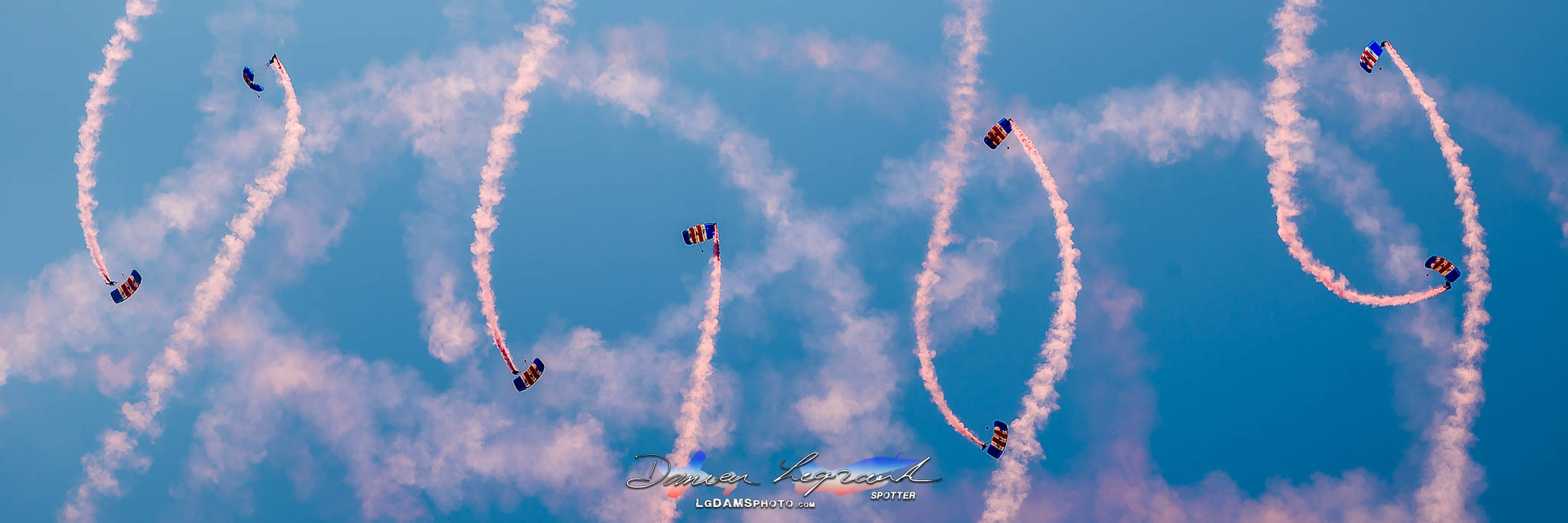 Falcons Parachute Display Team de la Royal Air Force Britannique