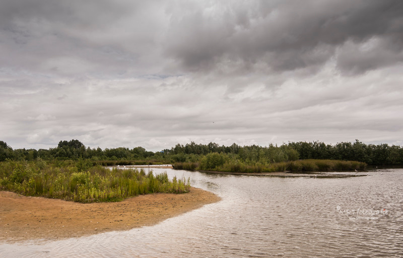 Dreigende wolken boven natuurgebied de Schammer, Leusden