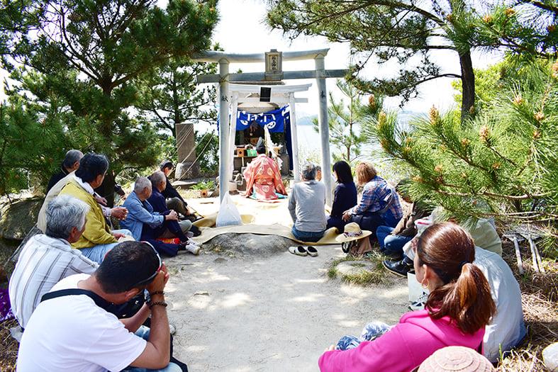 箱島神社で行われる例祭