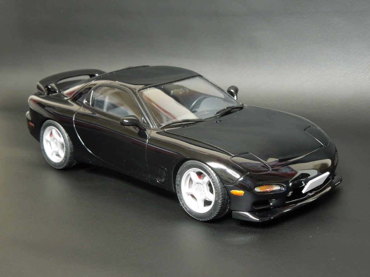 タミヤ 1/24 RX7 FD3S 完成品 タミヤ 1/24 マツダ RX-7 R1 (FD3S) - Carefree pastime