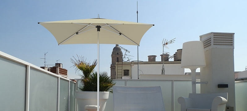 Solero Sonnenschirm Sublimo 200 x 200 cm, verwendbar als Gartenschirm oder sogar Gastroschirm bei Sonnenschirme & co