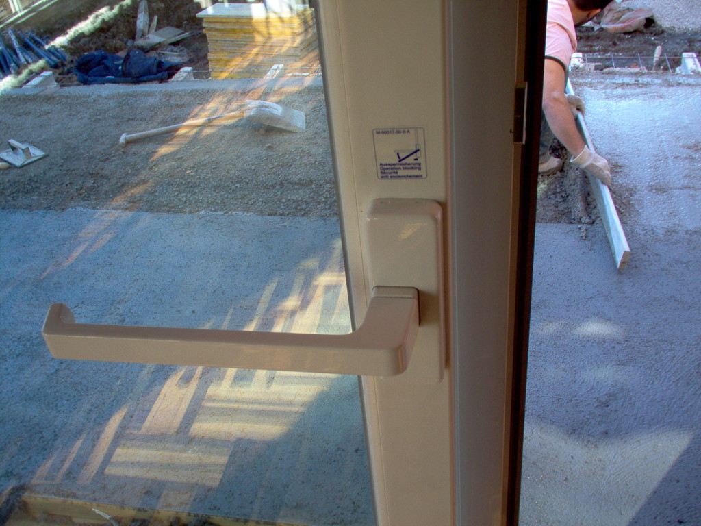 Manilla de puerta obsciloparalela