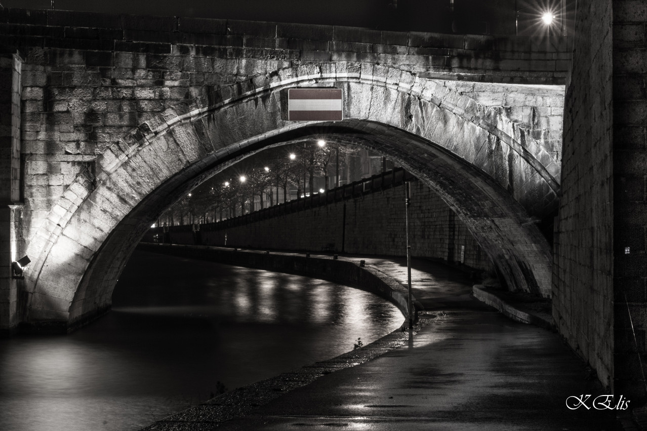 Namur by night