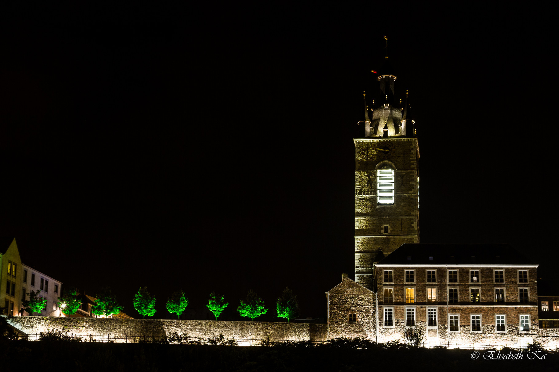 Namur by night