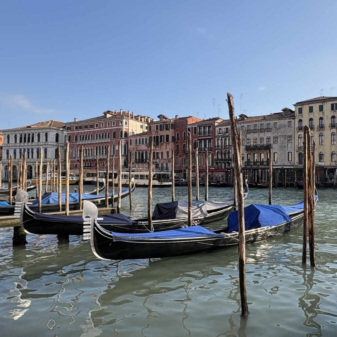 VENEDIG IM WINTER - DIESE STADT BRAUCHT KEINEN SOMMER, UM ZU GLÄNZEN
