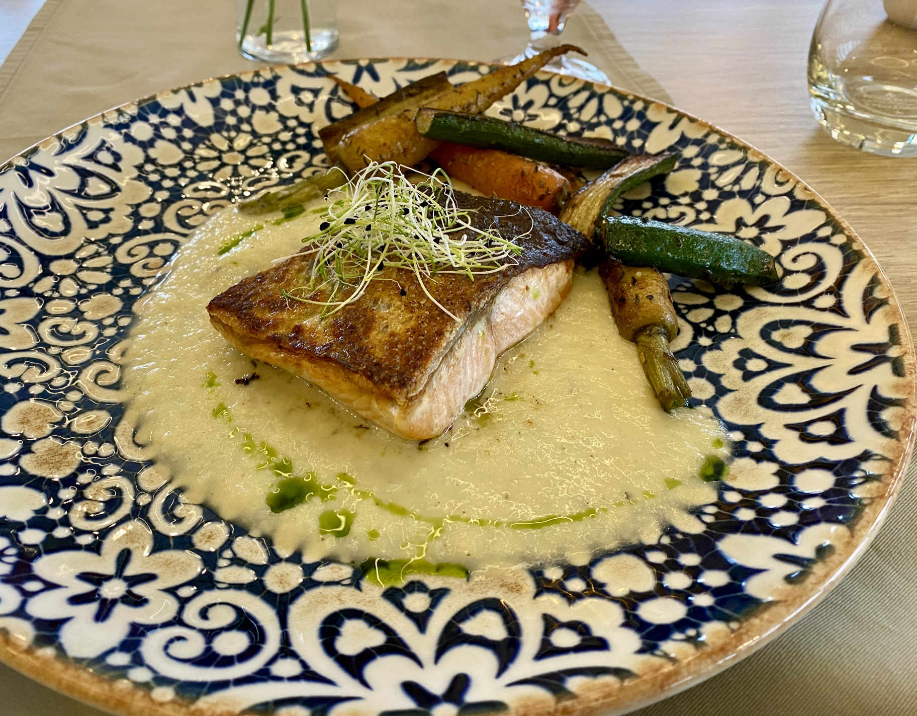 LACHS, Babys Gemüse, Butternut Kürbis Velouté