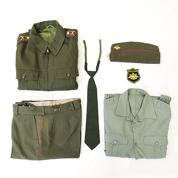 ロシア軍服セット 帽子 シャツ ネクタイ ジャケット パンツ 海軍ワッペン 買い取りました 家電 ホビー 工具 自転車 釣具などの買取 販売