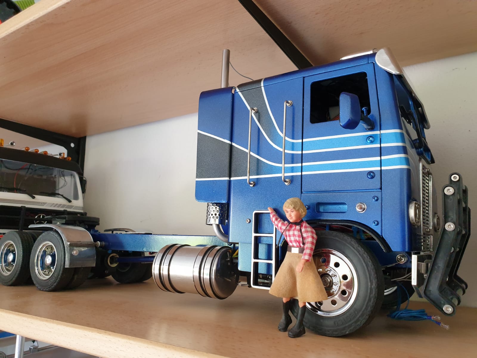 Freightliner FLT 8664T
