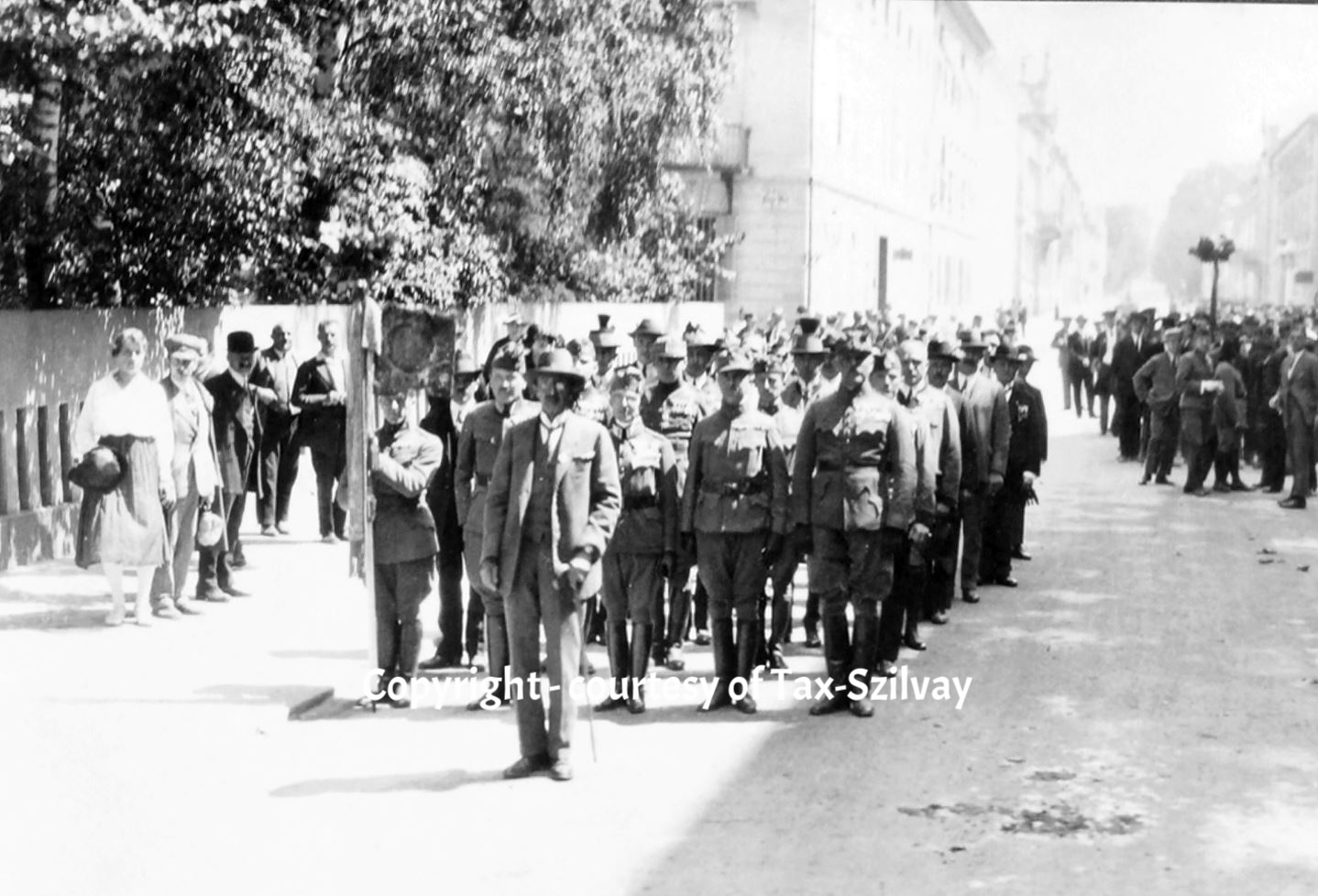 Veteranentreffen in Graz, verm. in den 1930ern mit Original-Standarte DR 5