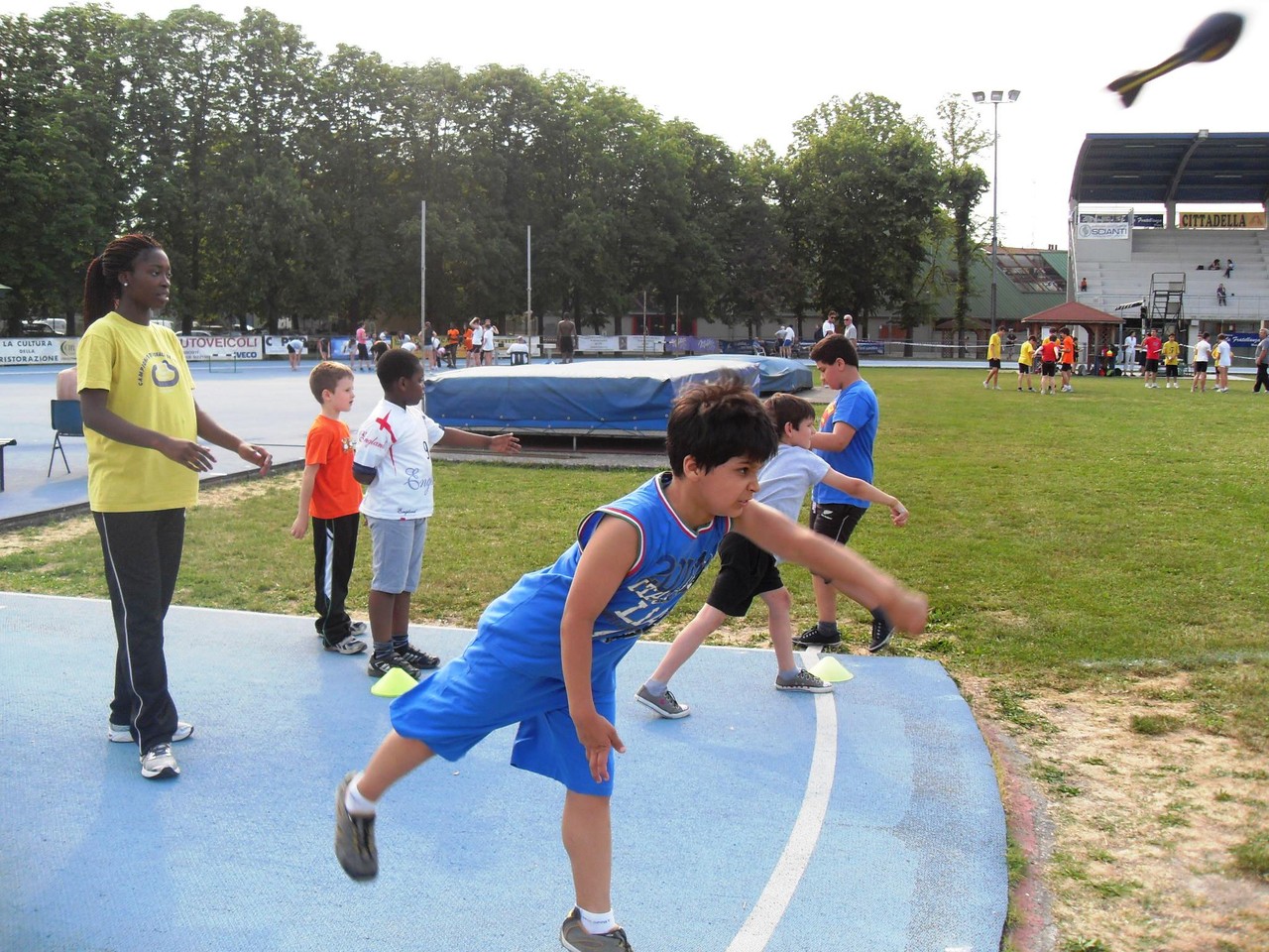 Campo scuola maggio 2011 - lancio del vortex