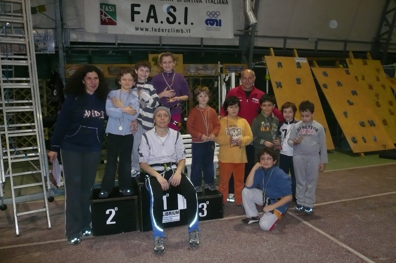 Corso arrampicata gen- feb 2010 con Bruno Furia - Premiazione