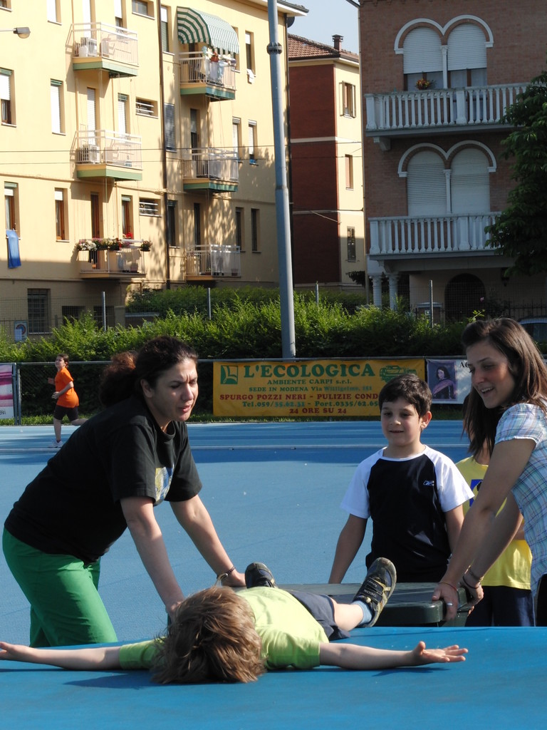 Corso ATLETICA "propedeutica al salto in alto" - Campo Scuola maggio 2011