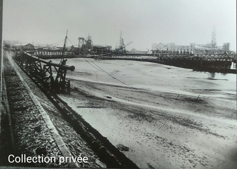 Collection privée - construction de la gare maritime de Cherbourg - Collection Berton 