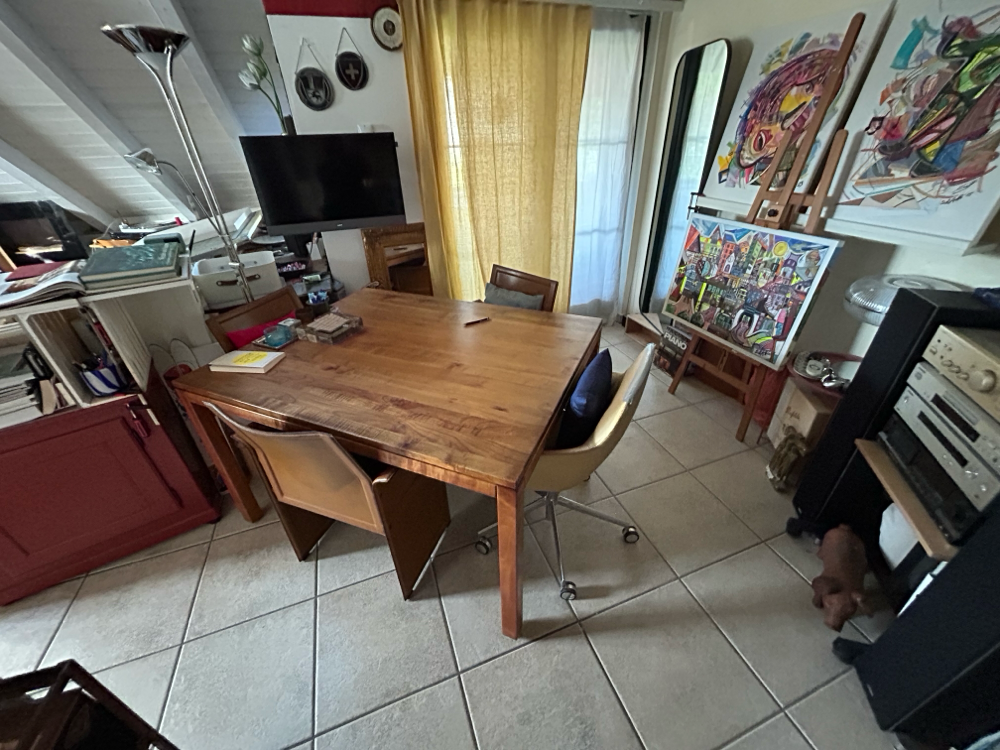Zu Hause. 