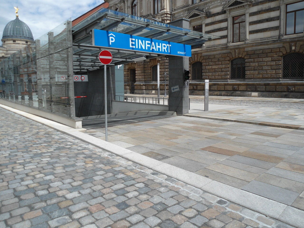 Tiefgarage An der Frauenkirche Tiefgarage An der Frauenkirche