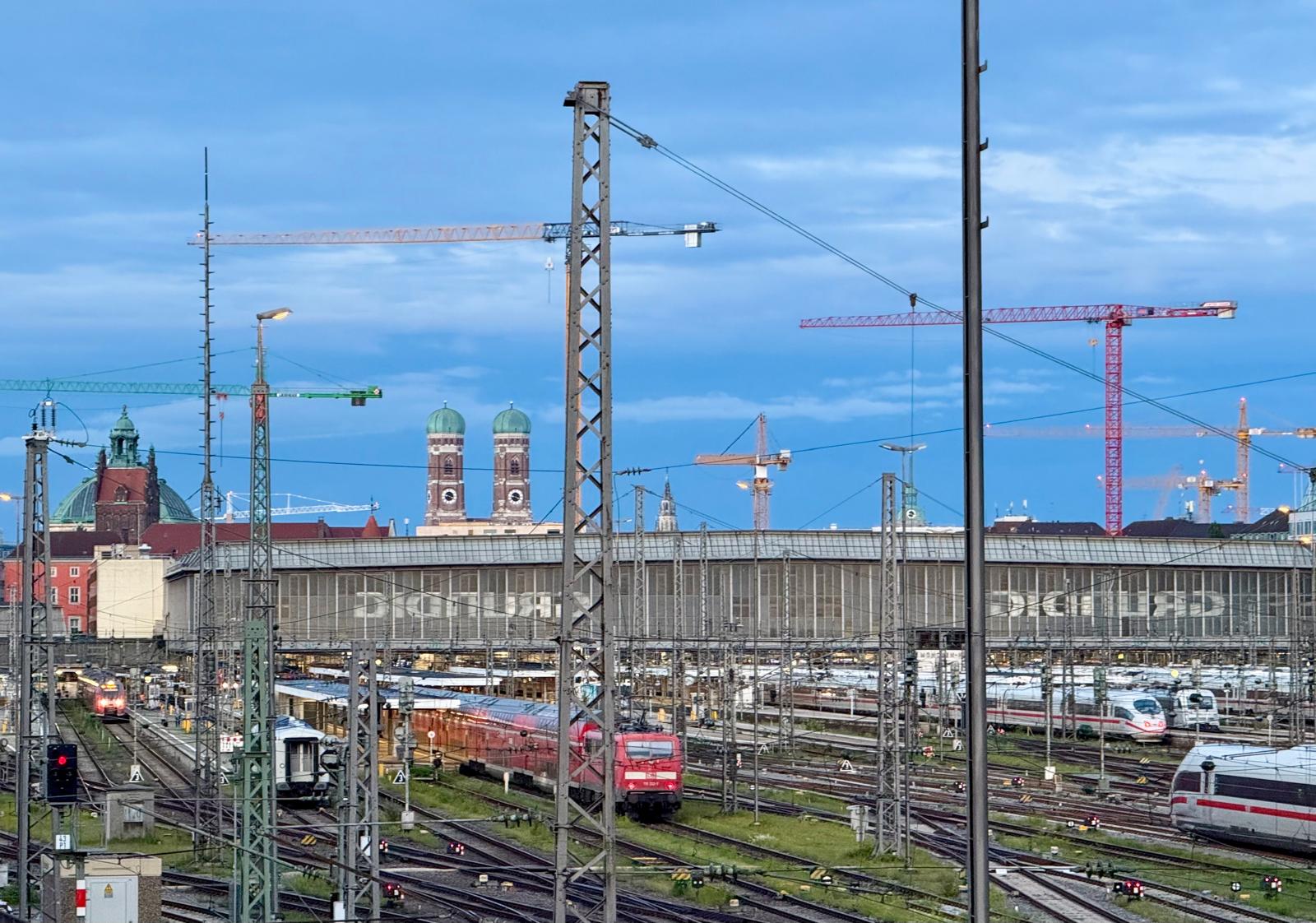 Pfingsten :: München, Regentag