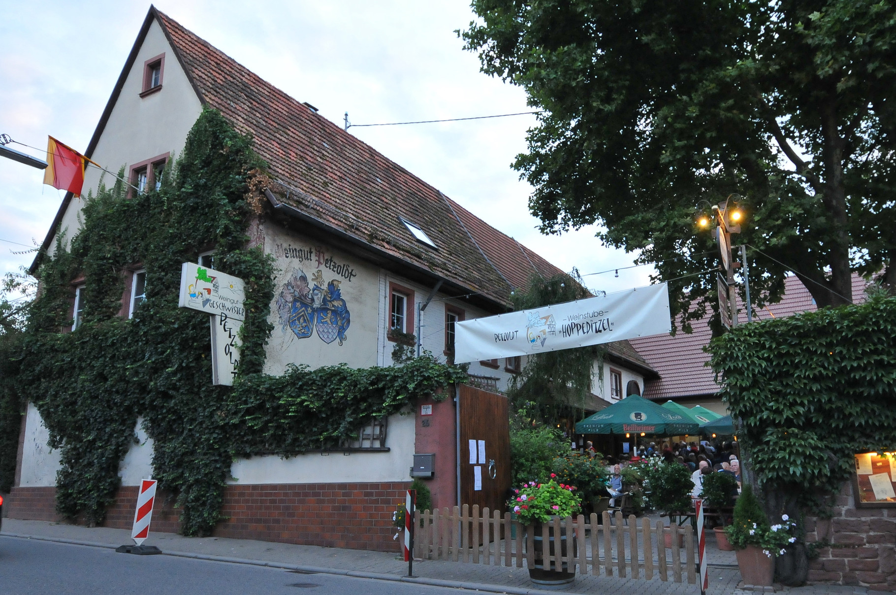 Innenhof Hoppeditzel — Außenbereich