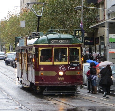 Catch the City Cirqule Tram for free