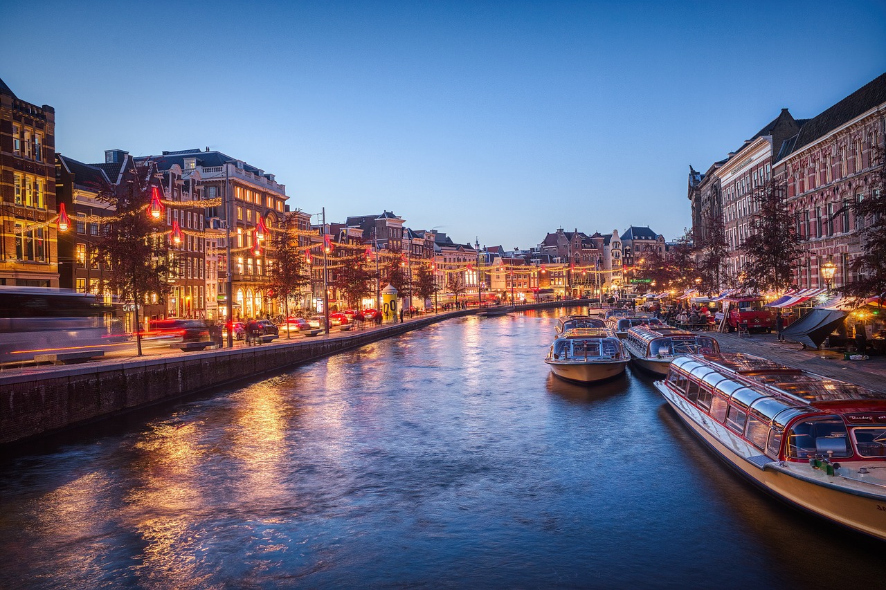 Dutch Coffeeshop & Cannabis - Best Coffee Shop Guide