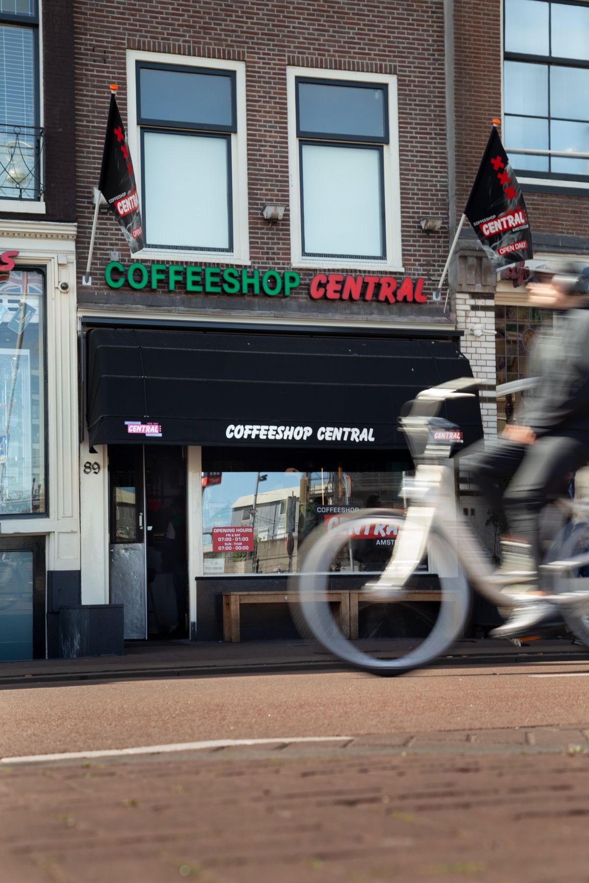 Coffeeshop Weedshop Central Amsterdam