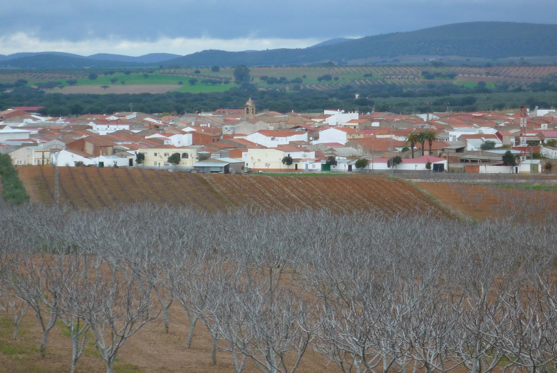 La Nava de Santiago aus der Ferne