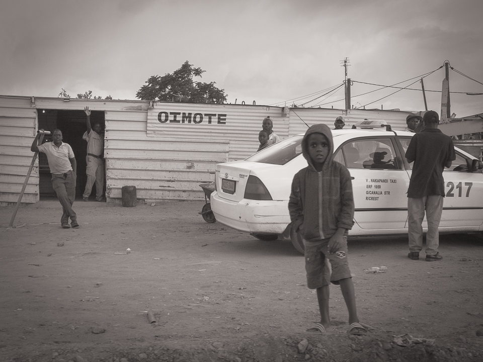 overlanding reiseblog namibia - ein besuch im township katutura in windhoek oder "der platz an dem wir nicht leben möchten!"