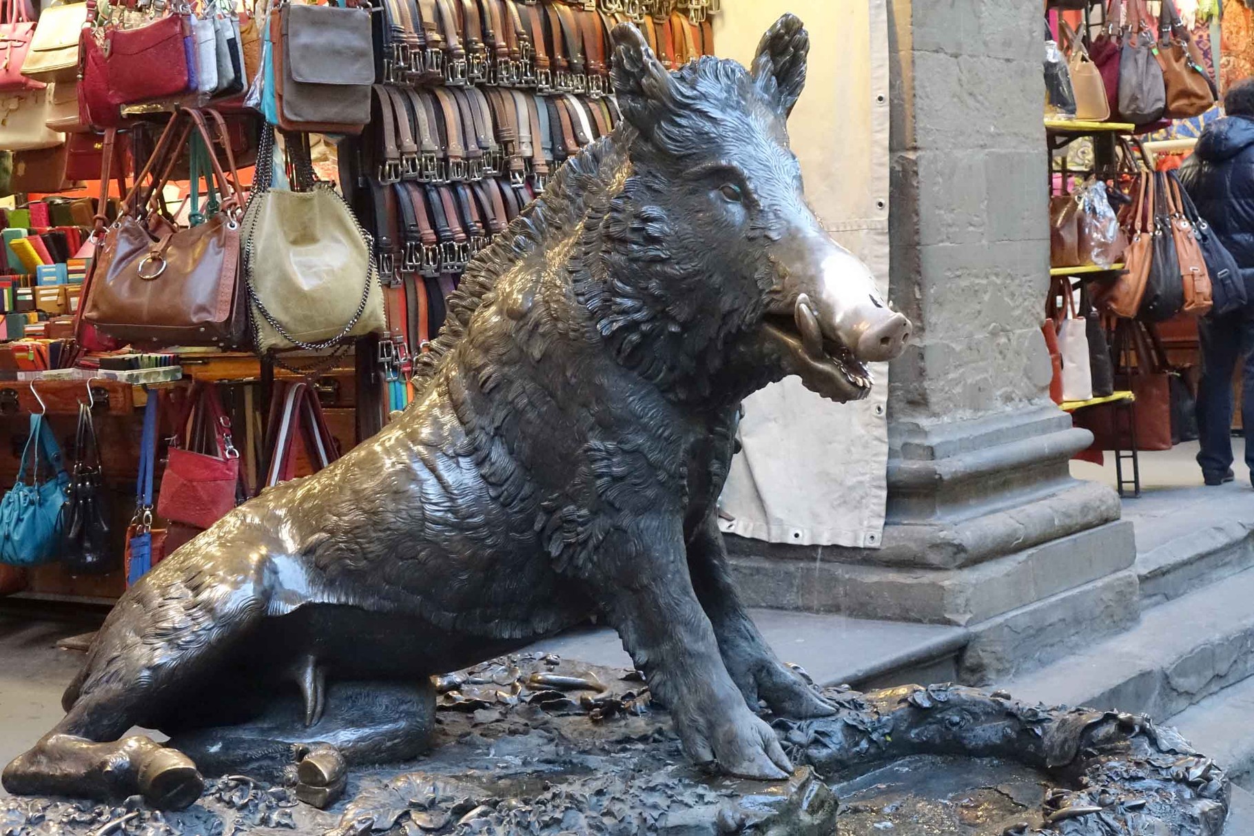 Il Porcellino . Via Por Santa Maria